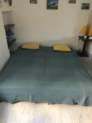 Le Petit Saint Clair Apartment Тригaнс Екстериор снимка